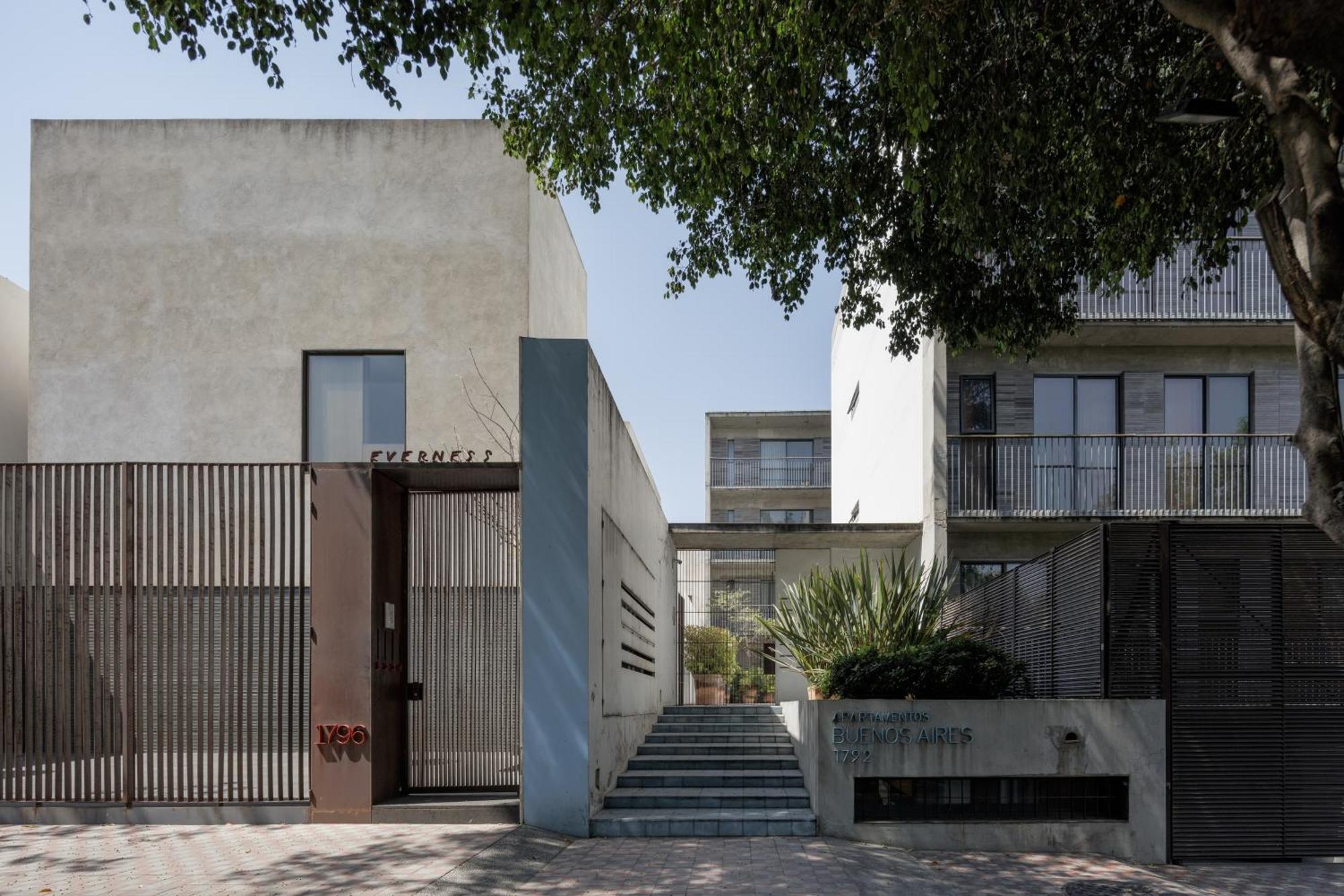 Apartamentos Buenos Aires Γκουανταλαχάρα Εξωτερικό φωτογραφία